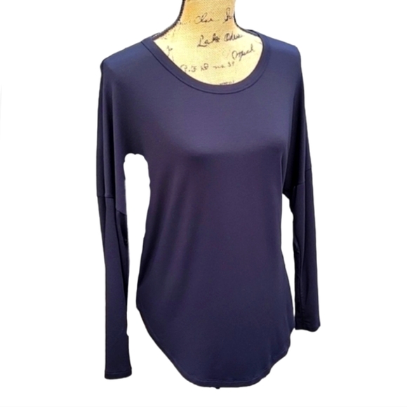 Women's Long Sleeve Top with Vented Sides - Picture 16 of 17